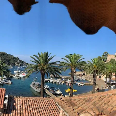 Tres Bel Pour 3 Avec Piscine A Chateau *