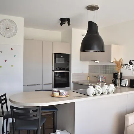 Tres Bel Pour 3 Avec Piscine A Chateau * La Londe-les-Maures